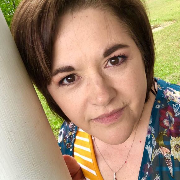 Meet your Posher, Becky - Picture 1 of 1